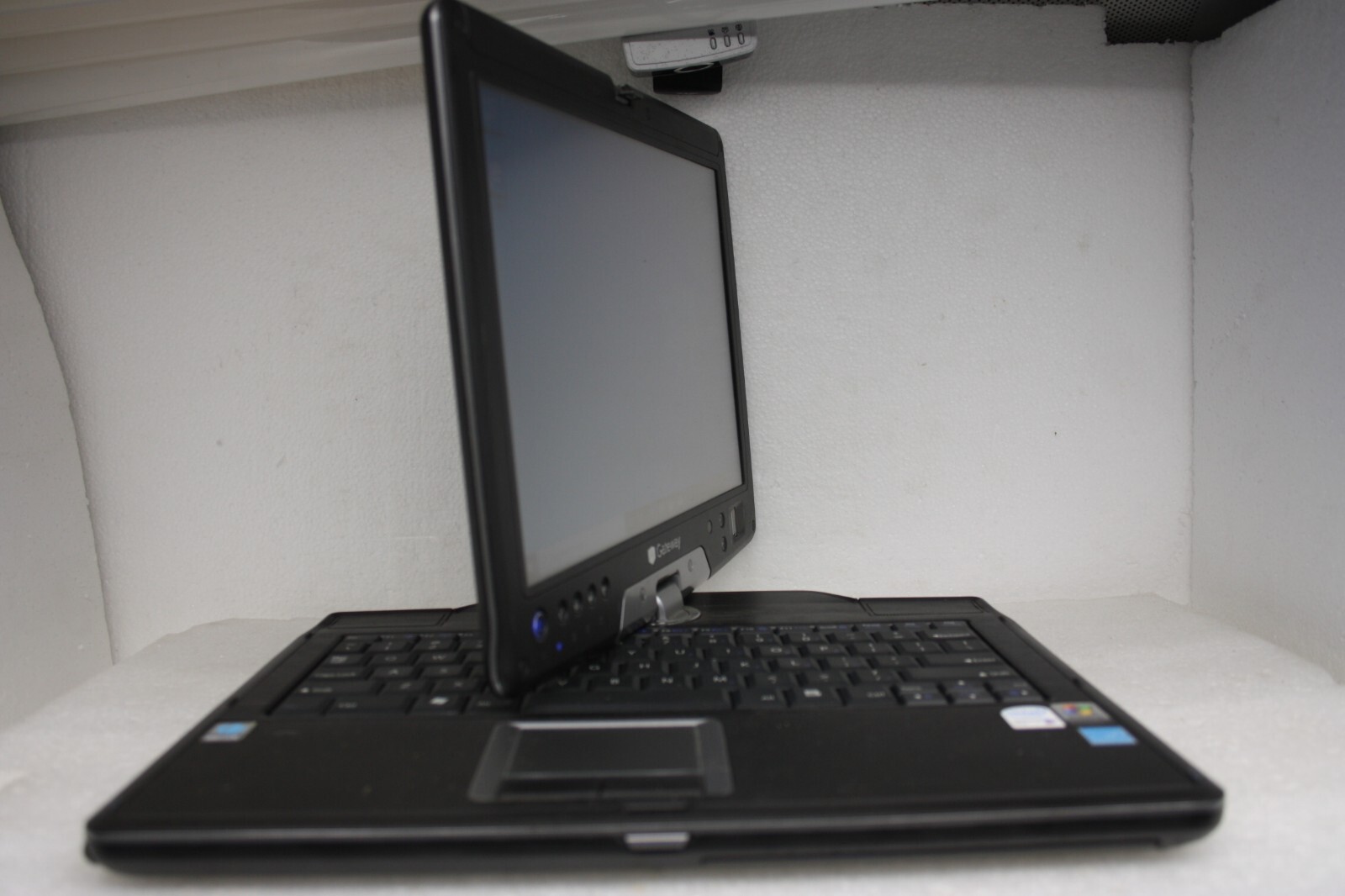 Gateway TB120 Core2 U7500 1.6Ghz 2GB Ram 80GB HDD W10Pro