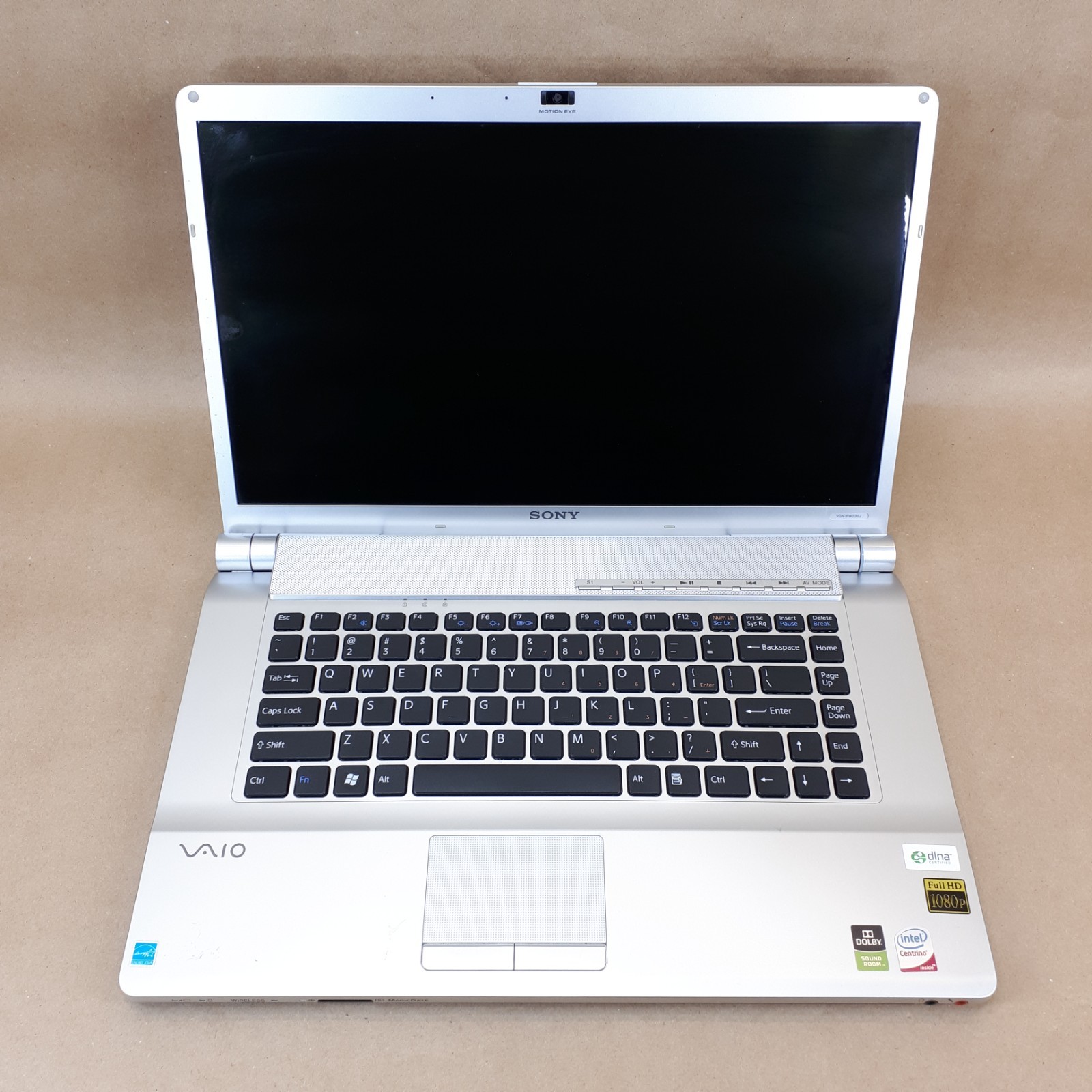 Sony VAIO VGN-FW230J 16.4″ Laptop Core 2 Duo T5800 3GB 250GB Linux Mint Cinnamon