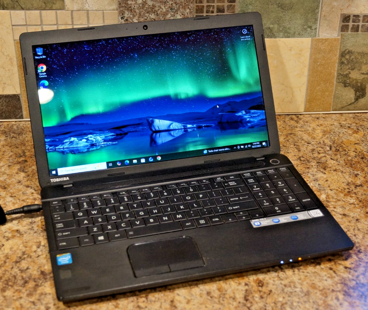 Active Latest 22H2 WIN10 PRO Toshiba C55-A5300@1.80GHz,4GB RAM 500GB HDD