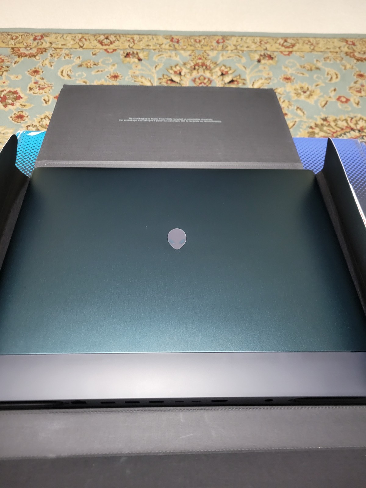 Alienware 18 Area-51 Gaming Laptop 18″ WQXGA 300Hz Ultra 9 32GB 2TB RTX 5070 Ti