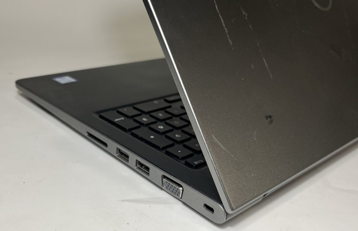 Dell Vostro 5568 15.6″ i7-7500U Laptop – 8GB RAM – 256GB SSD – 4GB GeForce 940MX