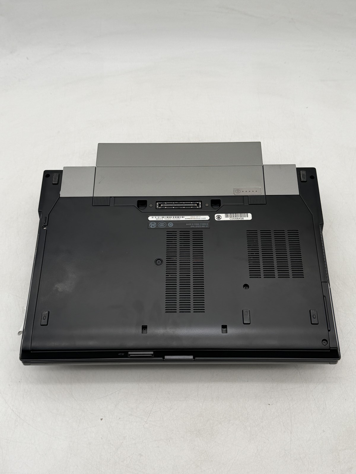 Dell Latitude E6410 i5 CPU M 580 14″ 3GB 100GB *NO OS Read