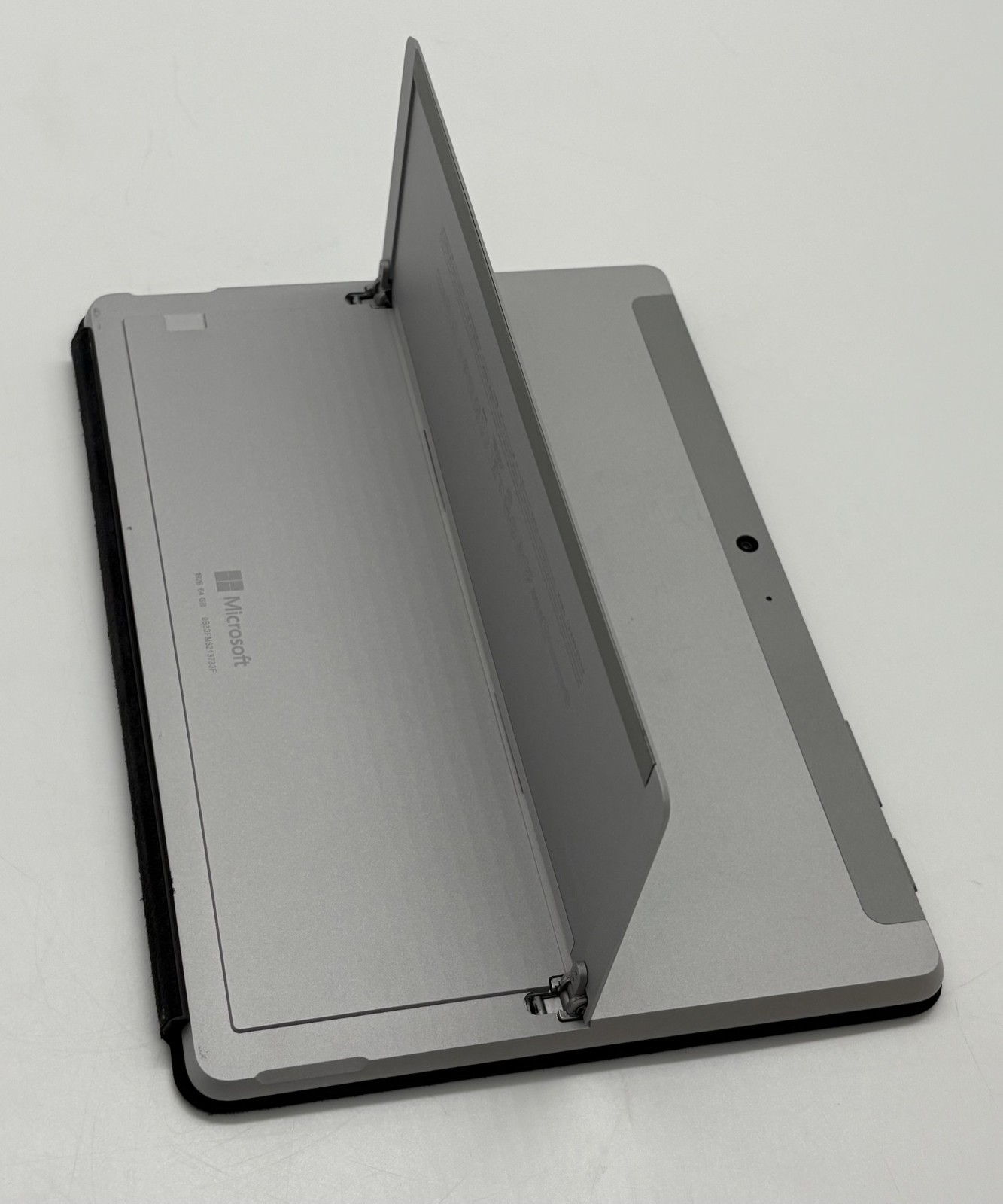 Microsoft Surface Go 3 1926 Pentium Gold 6500Y 1.10 GHz 4GB 64GB NVMe + Keyboard