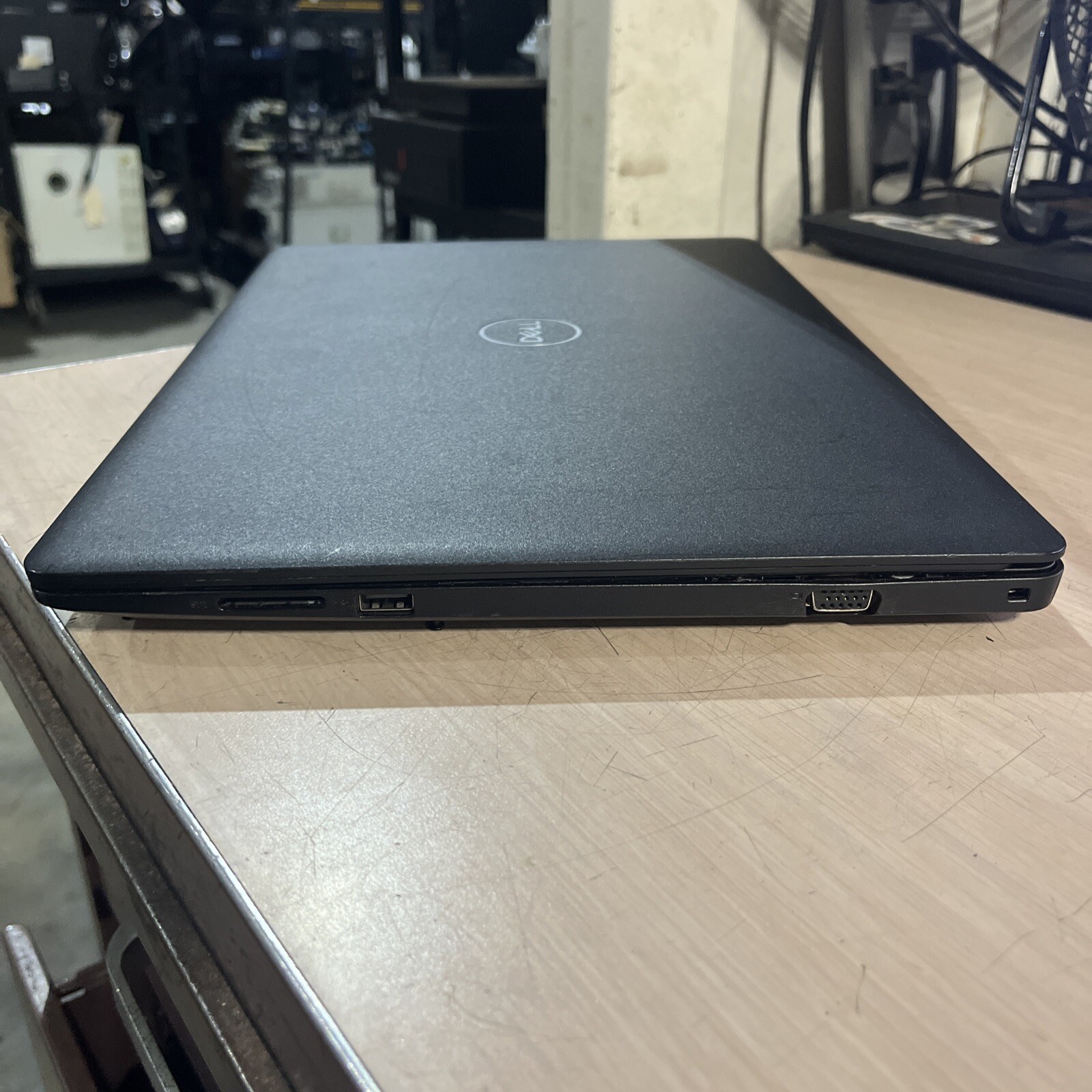 DELL LATITUDE 3590 INTEL CORE I3-6006U 2.00GHZ 20GB RAM NO HD .