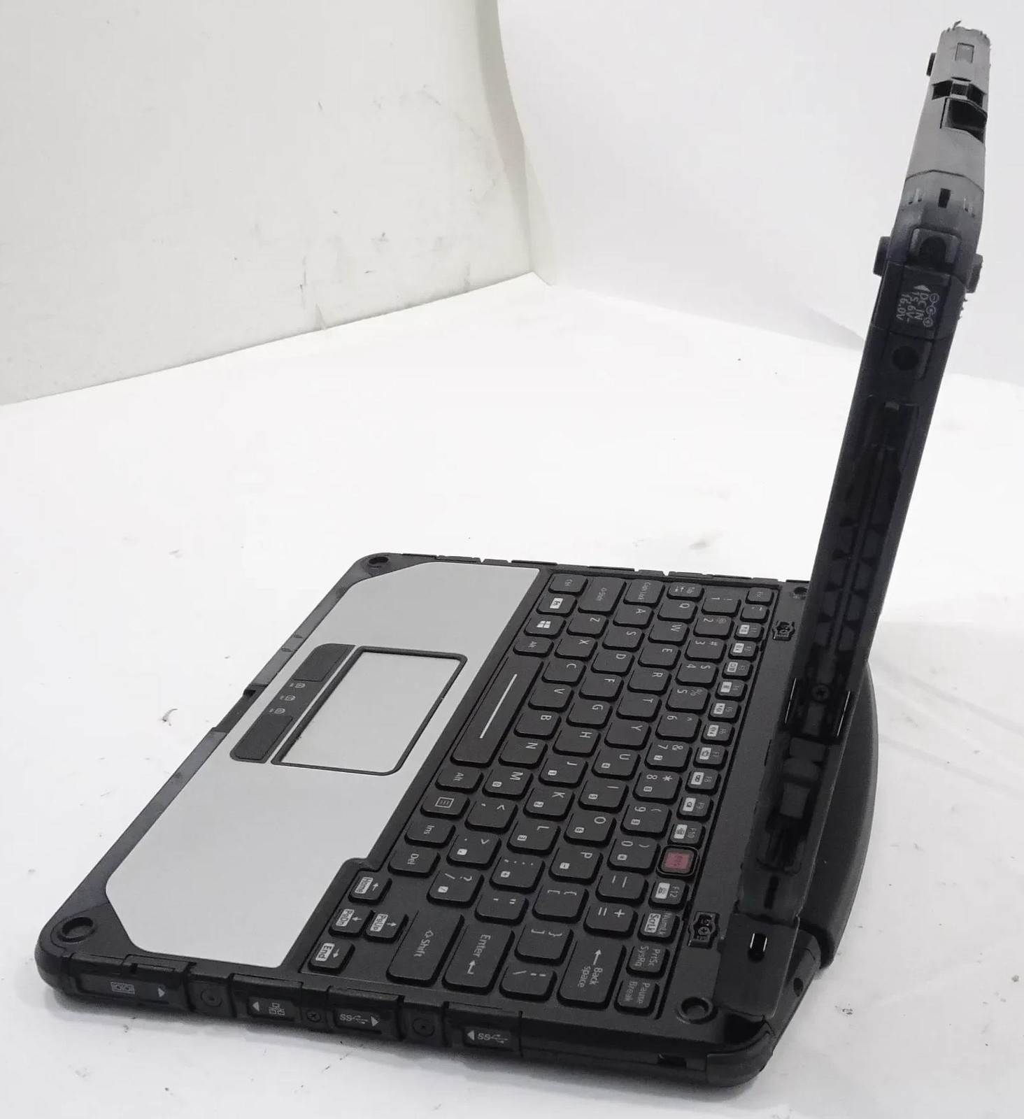 Panasonic ToughBook CF-20 Core i5-7Y57 1.20GHz 8GB – No HD