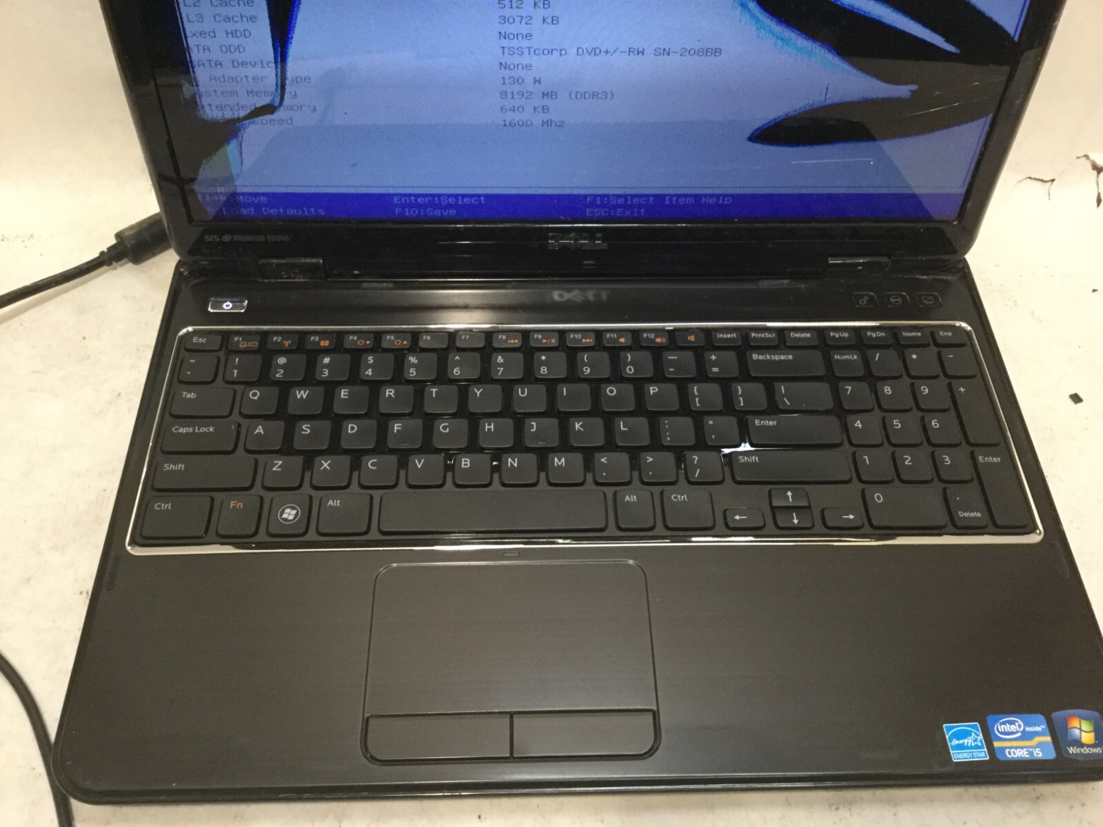 Dell Inspiron N5110 / Intel Core i5-2450M @ 2.50GHz /(CRACKED/MISSING PARTS!)-MR