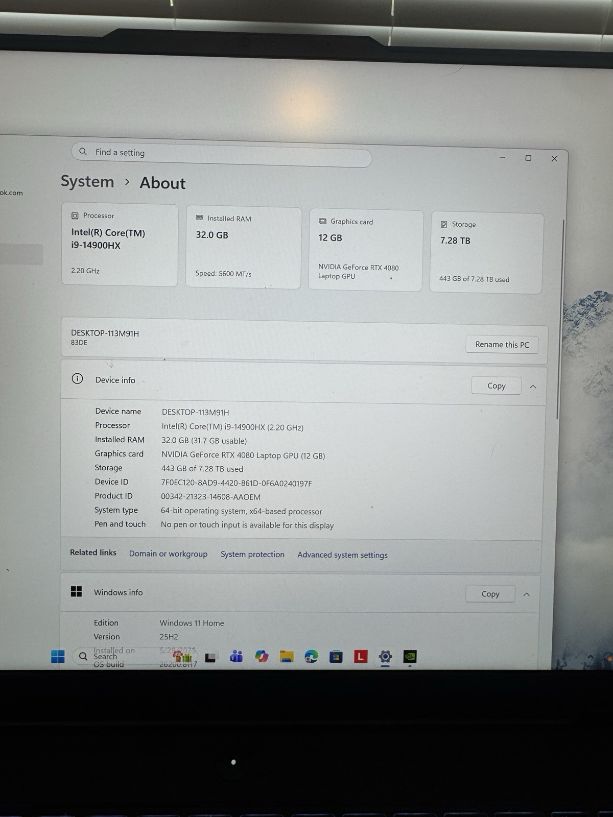 Lenovo Legion Pro 7i 16IRX9H i9-14900HX RTX 4080 32GB 8TB SSD 16″