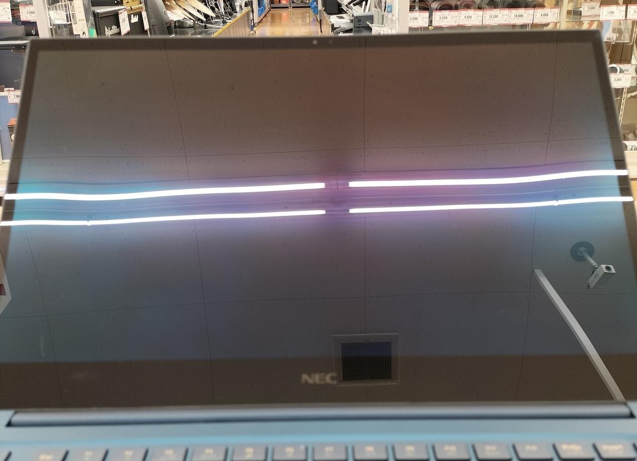 NEC LAVIE VEGA LV750/R2L6 Core i7-9750H 2.6GH SSD 512GB 8GB 4K Win 11 Home