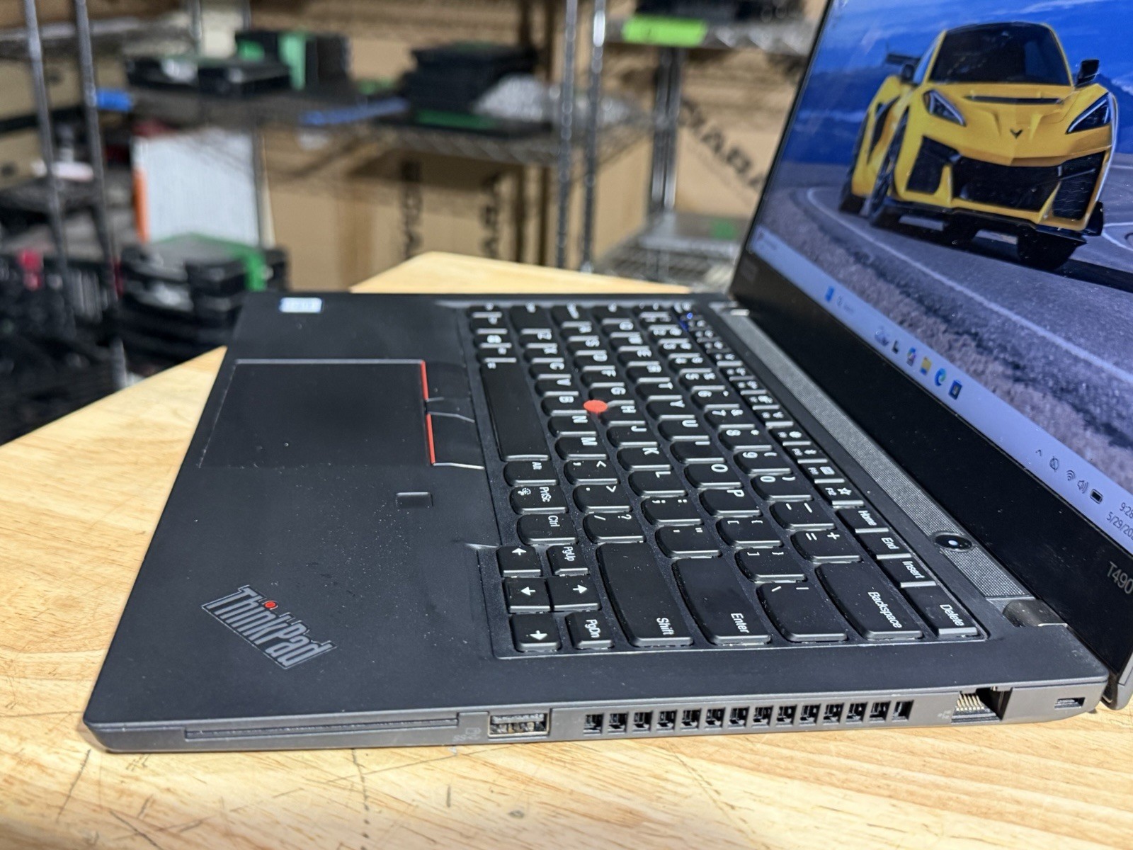 Lenovo ThinkPad T490 14” Touchscreen i5-8365U 16GB RAM 500GB NVMe SSD Win 11 Pro