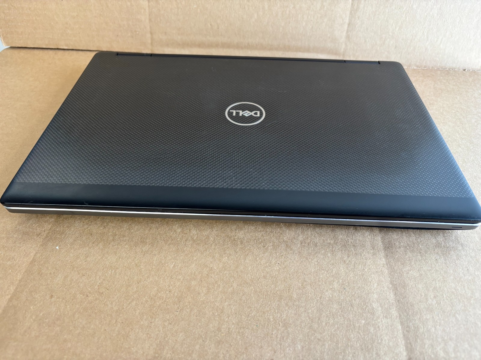 DELL PRESICION 7530 i5-8400M 2.5GHZ RAM 32GB SSD 256GB NVIDIA P3200 BAD BATERY
