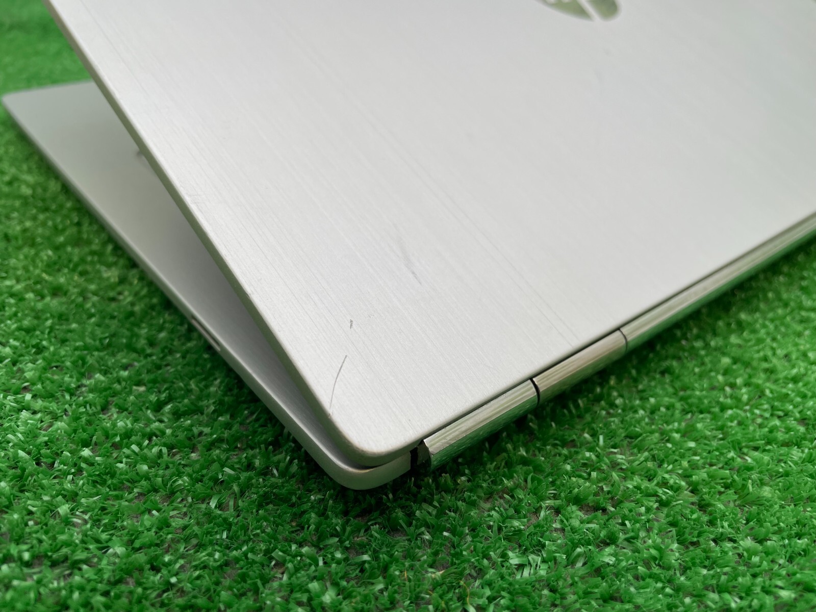 Used HP Chromebook 13 G1 Laptop Intel m7-6Y75 1.20GHz / 16GB RAM / 32GB SSD NT