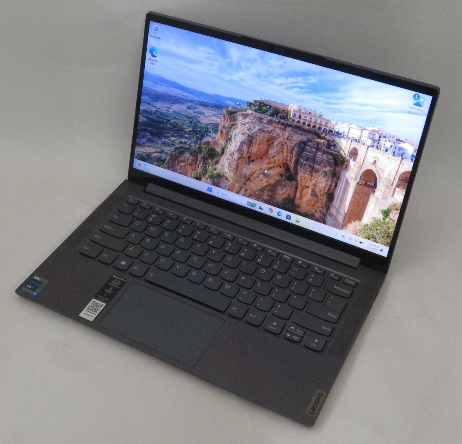 Lenovo IdeaPad Slim 7 14ITL05 i7 1165G7 2.8GHz 16GB RAM 512GB Win11 Pro