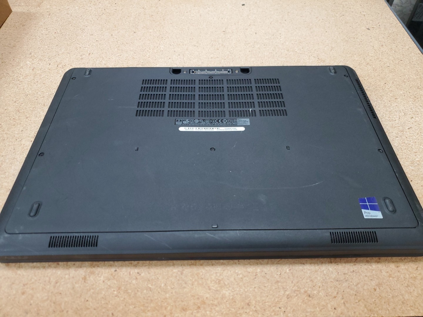 Dell Latitude E5550 500GB SSD, i5-5300U 2.2GHz, 8GB Ram) Laptop 050526-1