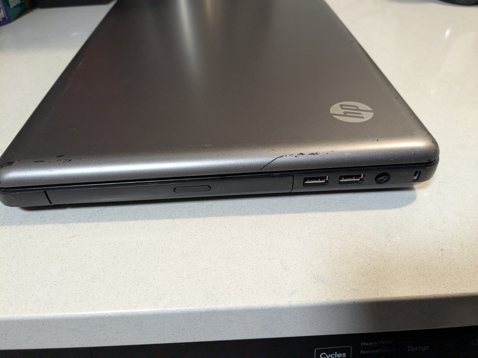 HP 2000 Notebook Laptop 15″ AMD E-450 1.65GHz 8GB RAM Win 7 Black