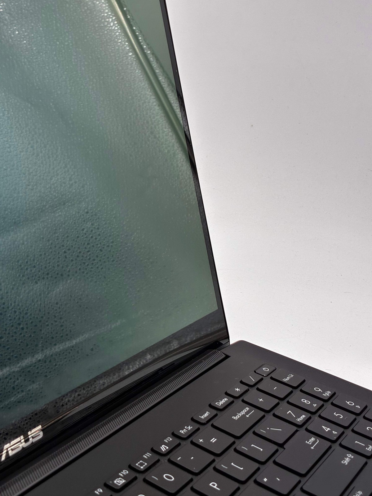 Asus QV540VJ 16-inch Core i9 10th Gen 16GB RAM 1TB RTX 3050 Laptop – Used B