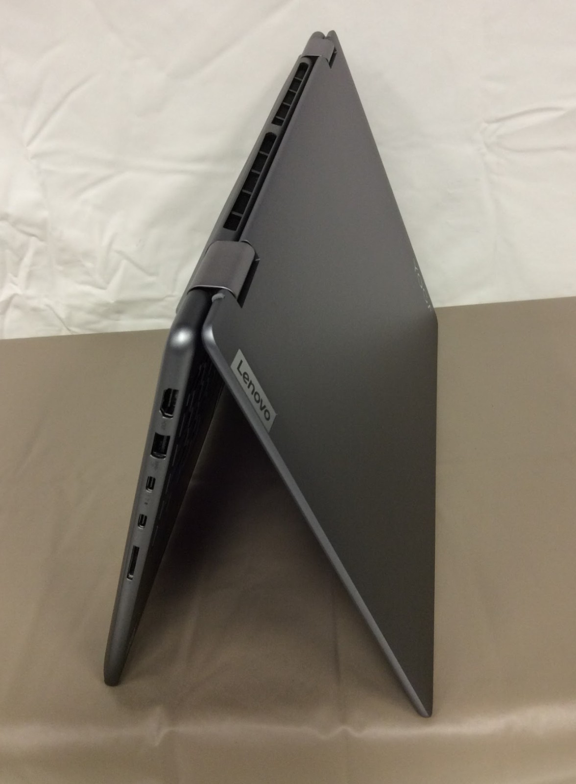 Lenovo Yoga 7 16″ 2.5K Touch 2-in-1 Laptop, Intel i7-1260P 16GB 512GB, W11H,used