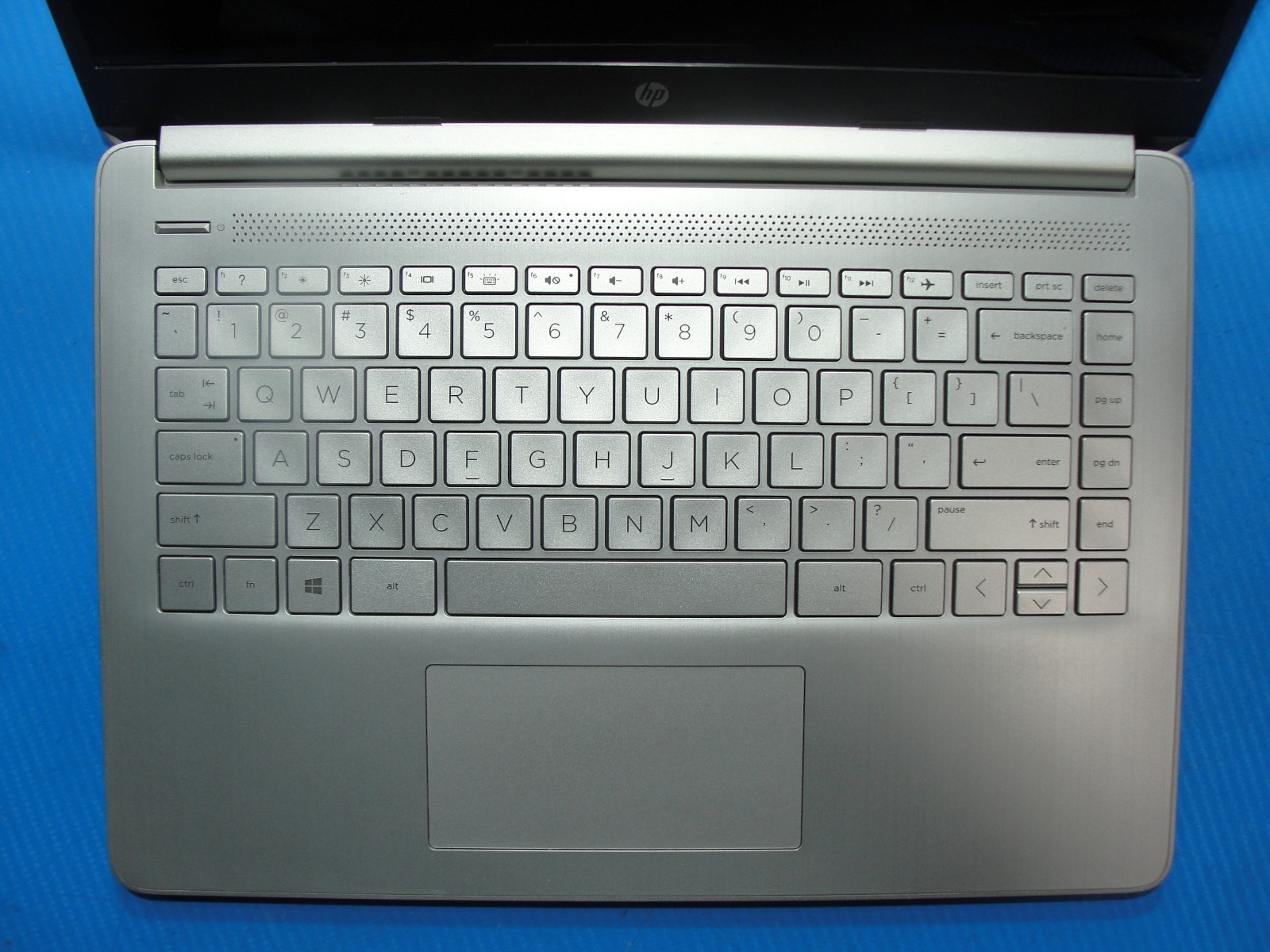 HP 14-DQ1043CL 14″ FHD Intel Core i3-1005G1 1.2GHz 8GB RAM 256GB SSD +Charger