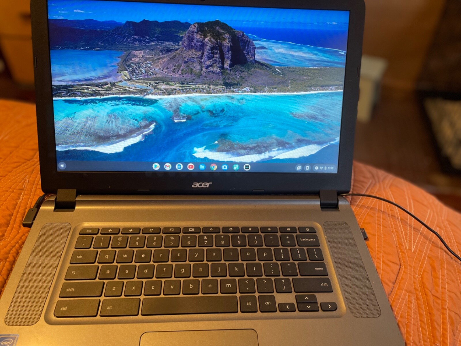 Acer chromebook 15.5 laptop