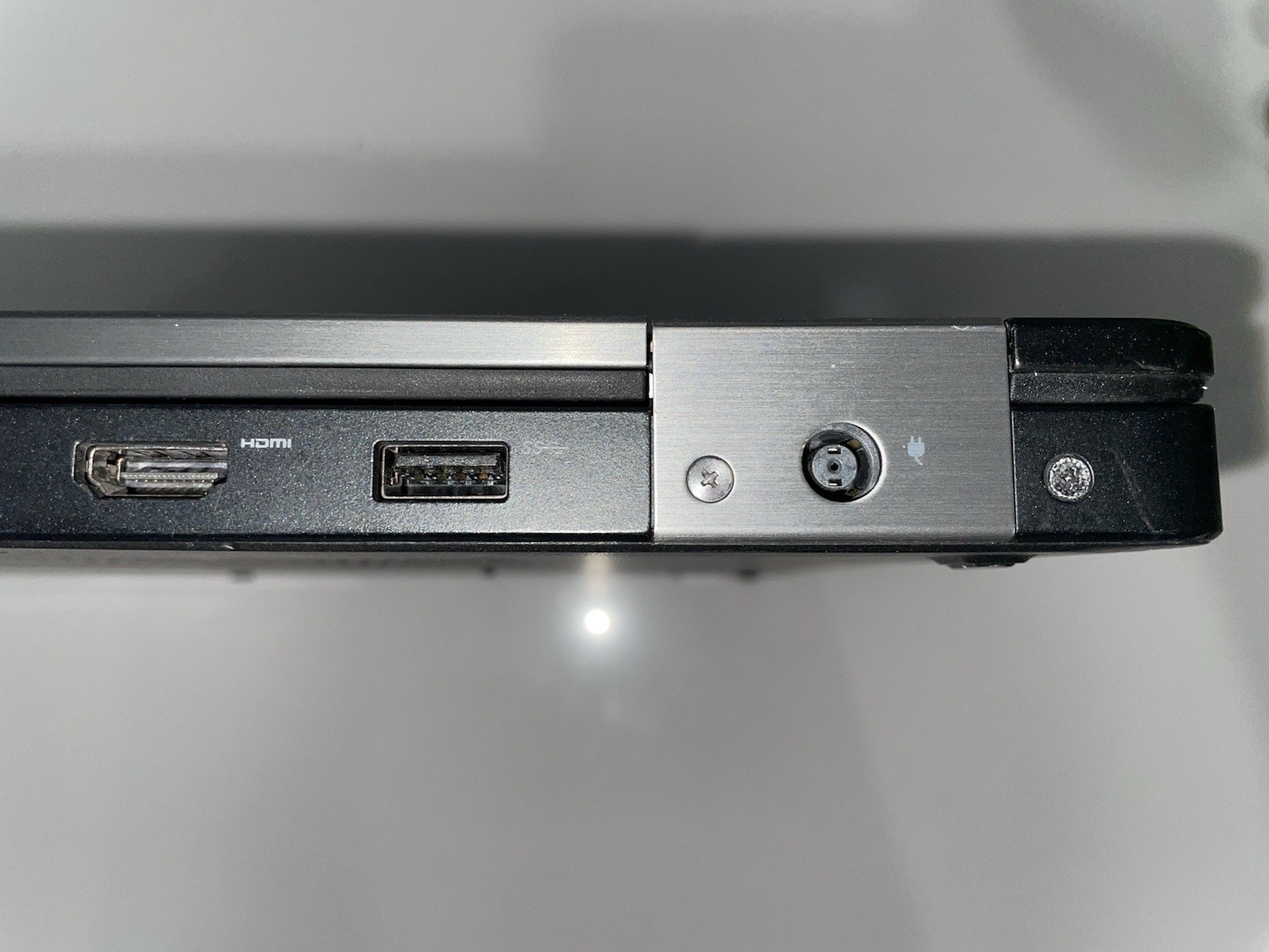 Dell Precision 3510 Intel (R) Core (TM) i7-6700HQ CPU @ 2.60 GHz Unit 30