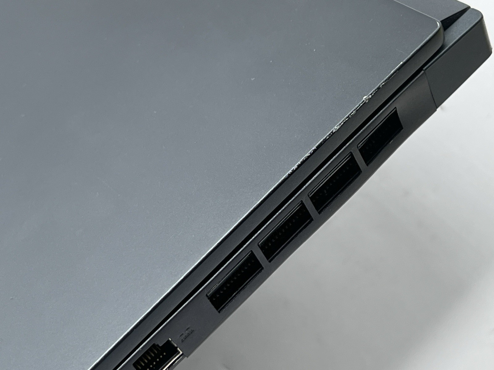 MSI WS66 11UKT Laptop, i9-11900H. @ 2.50GHz, 32GB RAM, 1TB NVMe-No OS/Charger