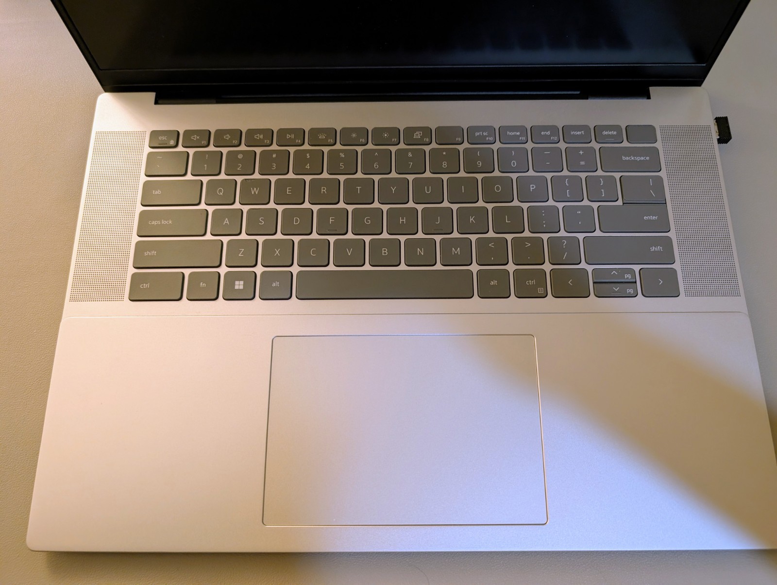 Dell Inspiron 16 5635 (Ryzen 7 7730U, 16GB, 1TB SSD, Windows 11 Home)