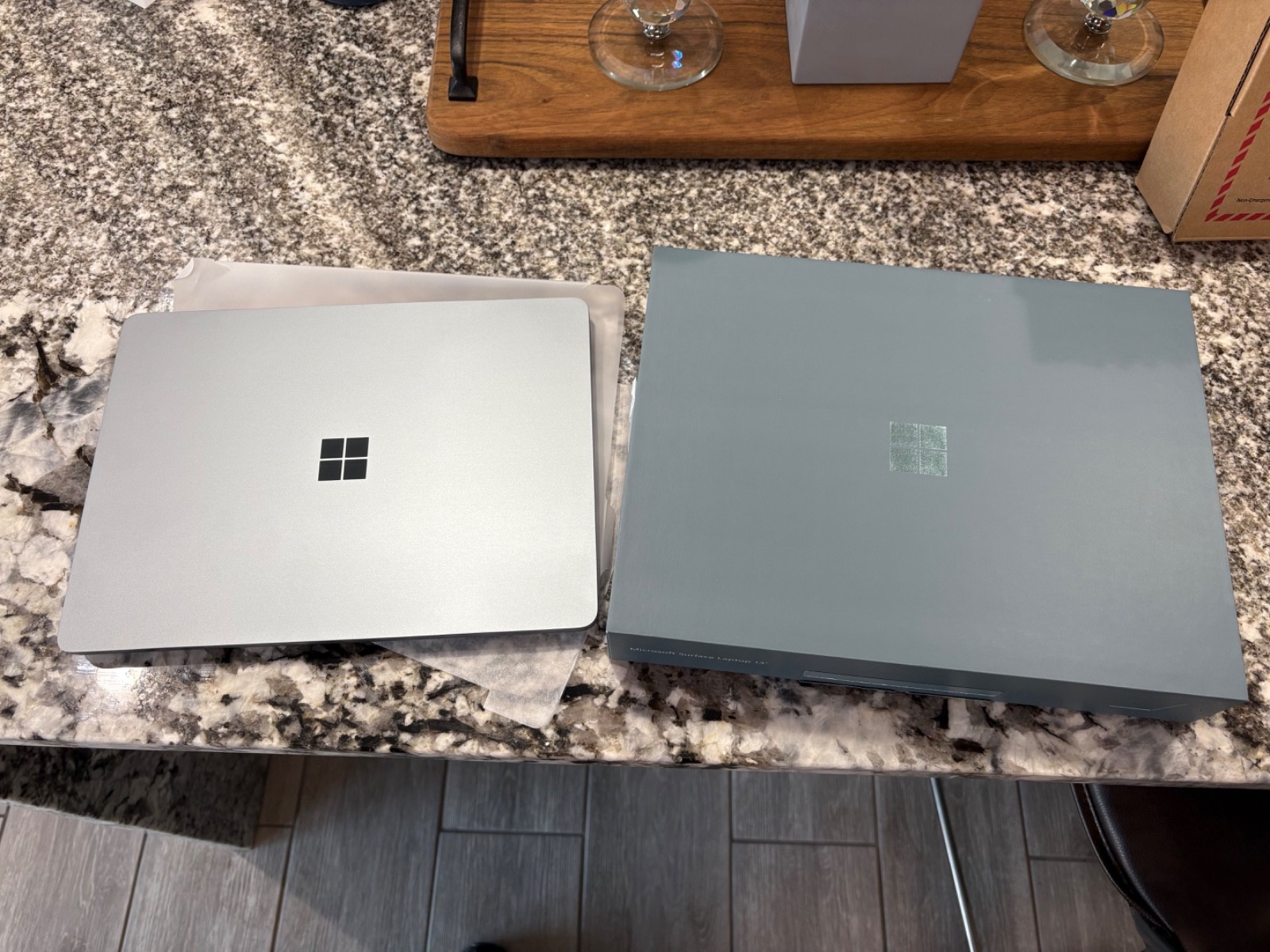 Microsoft 13″ Surface Laptop Snapdragon X Plus 8-Core, 16GB RAM, 512GB, Ocean.