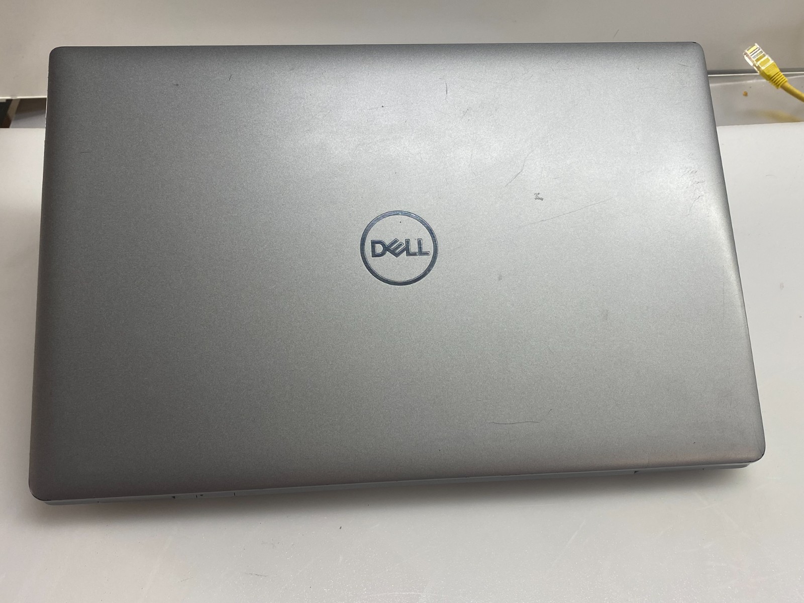 Dell Latitude 5520 Core i7-1185G7 3.00GHz 16GB RAM 256GB SSD READ*