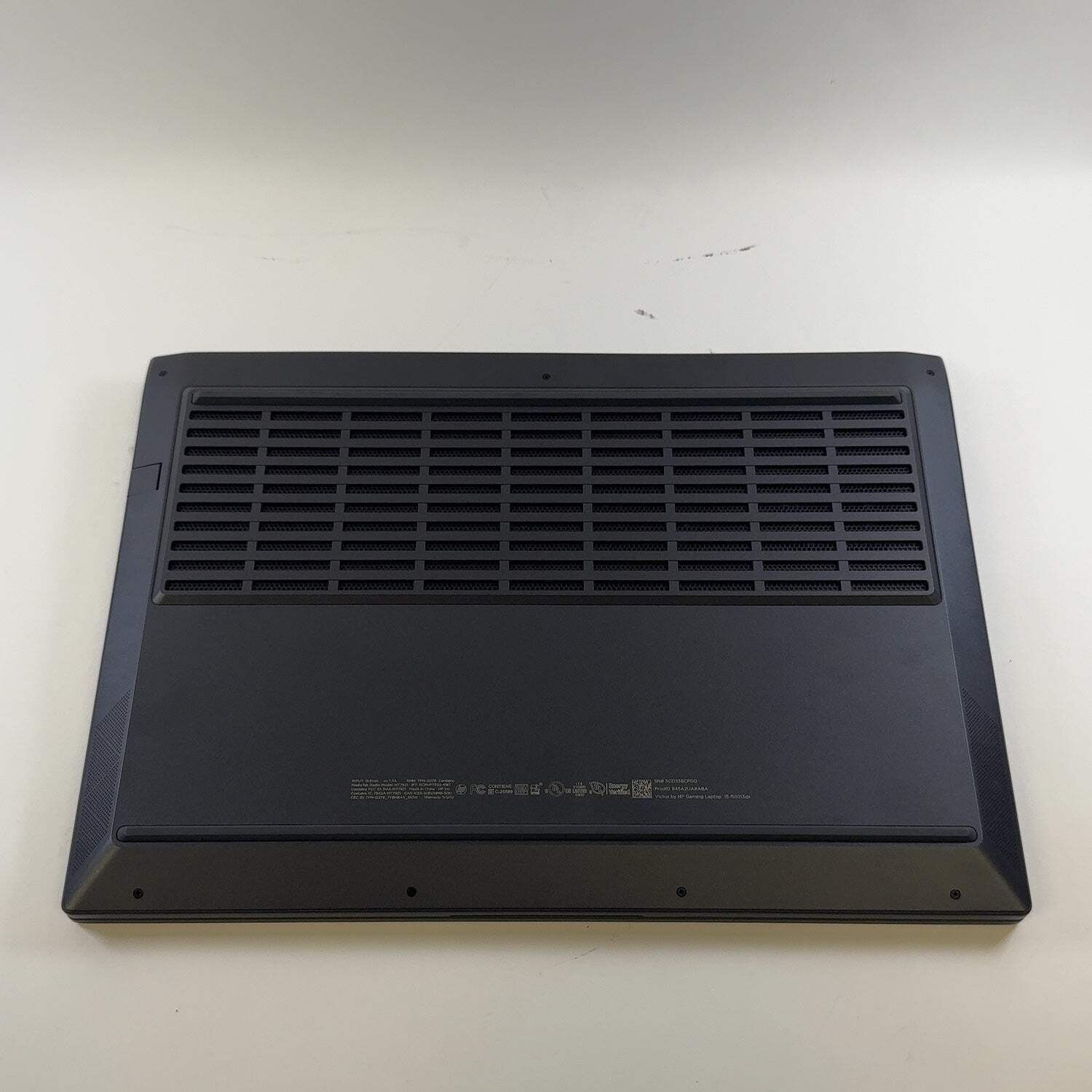 HP Victus 15-FB1013DX 15.6″ Ryzen 5 7535HS 3.3 GHz 8GB RAM 500GB SSD RTX 2050