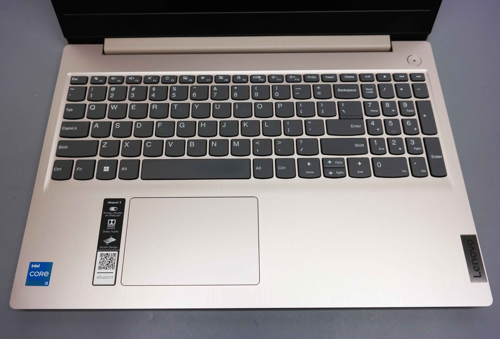 Lenovo IdeaPad 3 15.6″ Core i3-1115G4 8GB 256GB SSD Almond
