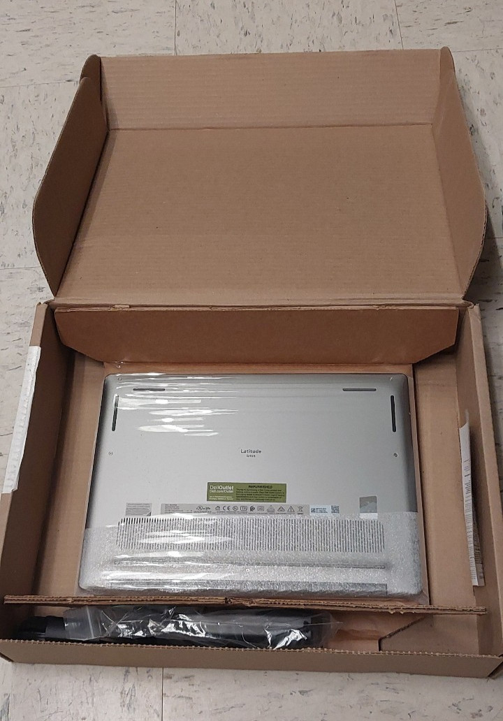 Dell Latitude 5455 14 in Snapdragon X Plus 16GB RAM 256GB SSD W11 Pro FHD