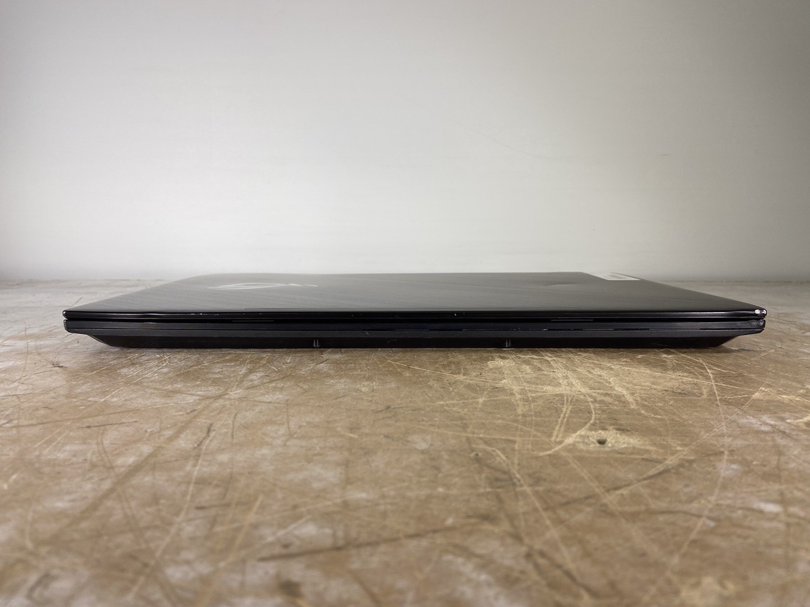 ASUS GL703V i7-7700HQ @ 2.80GHz, 12GB RAM, NO HDD/OS