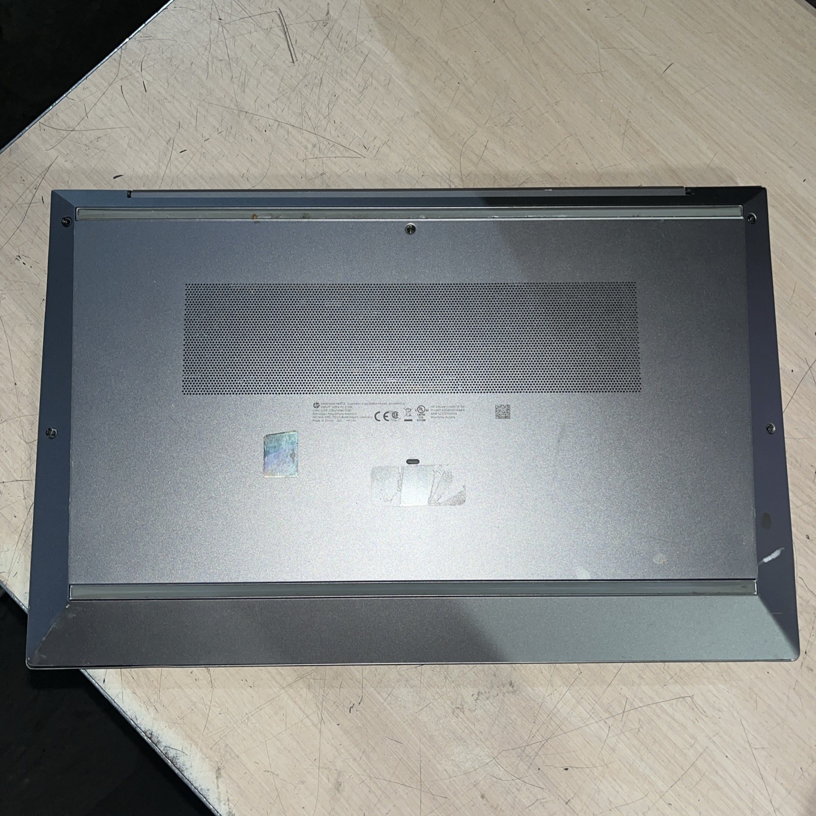 HP ZBOOK FIREFLY 15 G8 INTEL CORE I7-10510U 1.80GHZ 8GB RAM NO HD