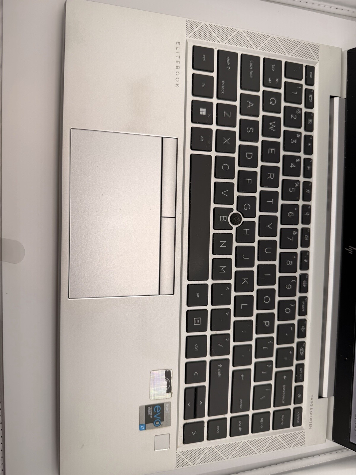 HP EliteBook 840 G8 14″ 17-1165G7 16GB 512GB SSD Win11 Pro Backlit