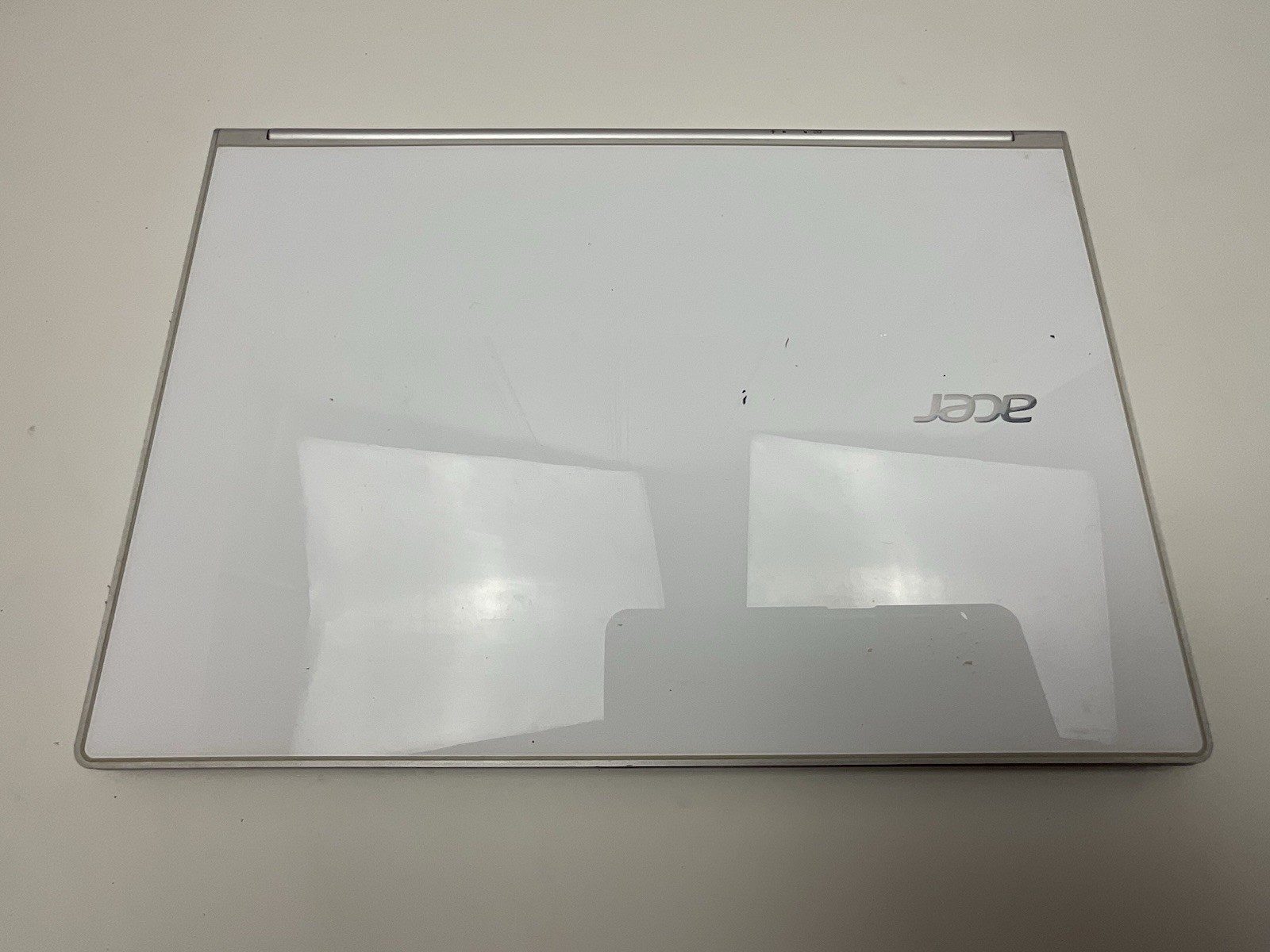 Acer Aspire s7-391-6810 laptop FOR PARTS