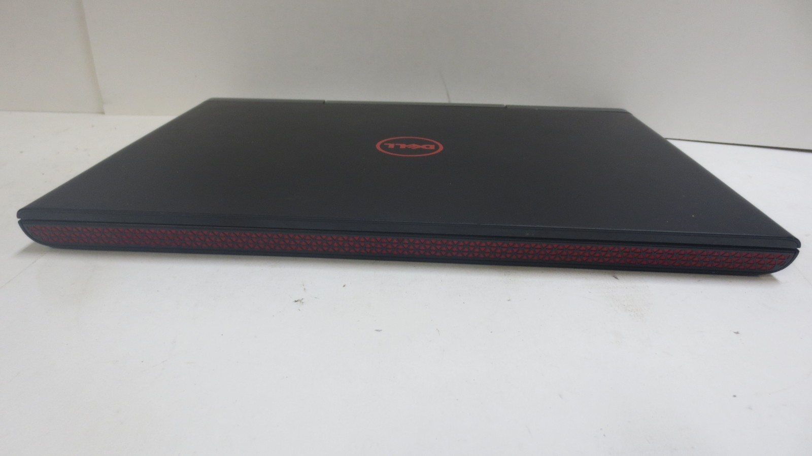 Dell Inspiron 15 Gaming 7567 i5-7300HQ | 8GB RAM | 256GB SSD |GTX1050 | WIN 10