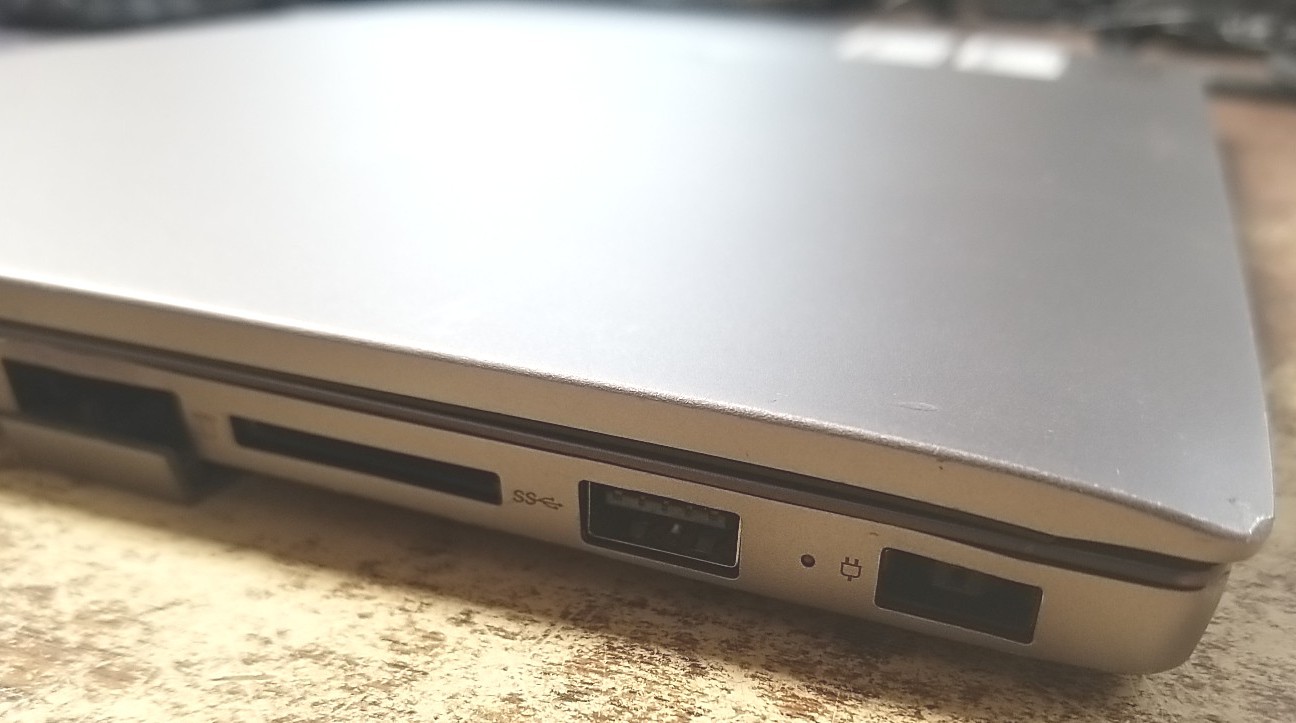 Lenovo ThinkBook 14-IML LAPTOP W/i7-10510U 1.80GHZ, 24GB Ram, 256GB. *READ⬇️*