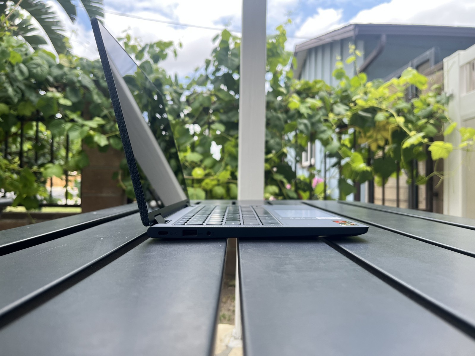 Lenovo Yoga 6 13ARE05 13.3″ (256GB, AMD Ryzen 5 PRO 4000 Series, 4.00 GHz, 8GB)