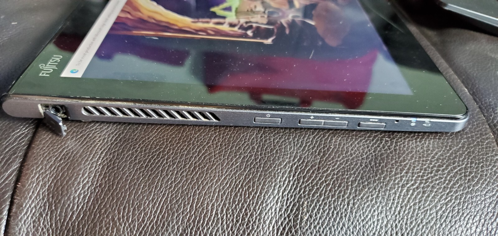 Fujitsu Stylistic Q704 12’5 Tablet Intel i5-4300U 8GB No/AC/SSD w/Stylist
