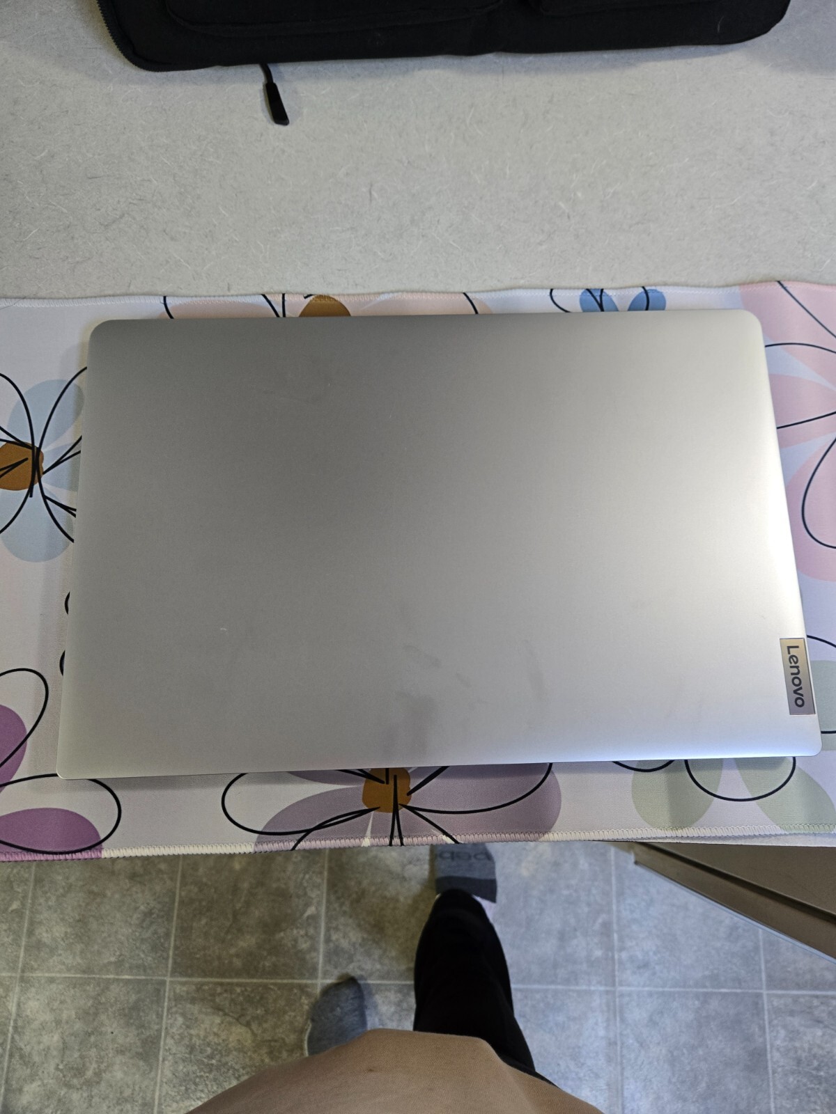 Lenovo Touch Screen Laptop 15.6 inch screen. Color: grey Cloud