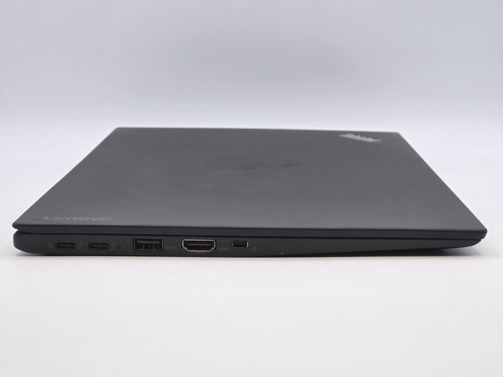 Lenovo ThinkPad X1 Carbon 5th Gen 14″ FHD I7-6500U 256GB SSD 8GB W10P Webcam