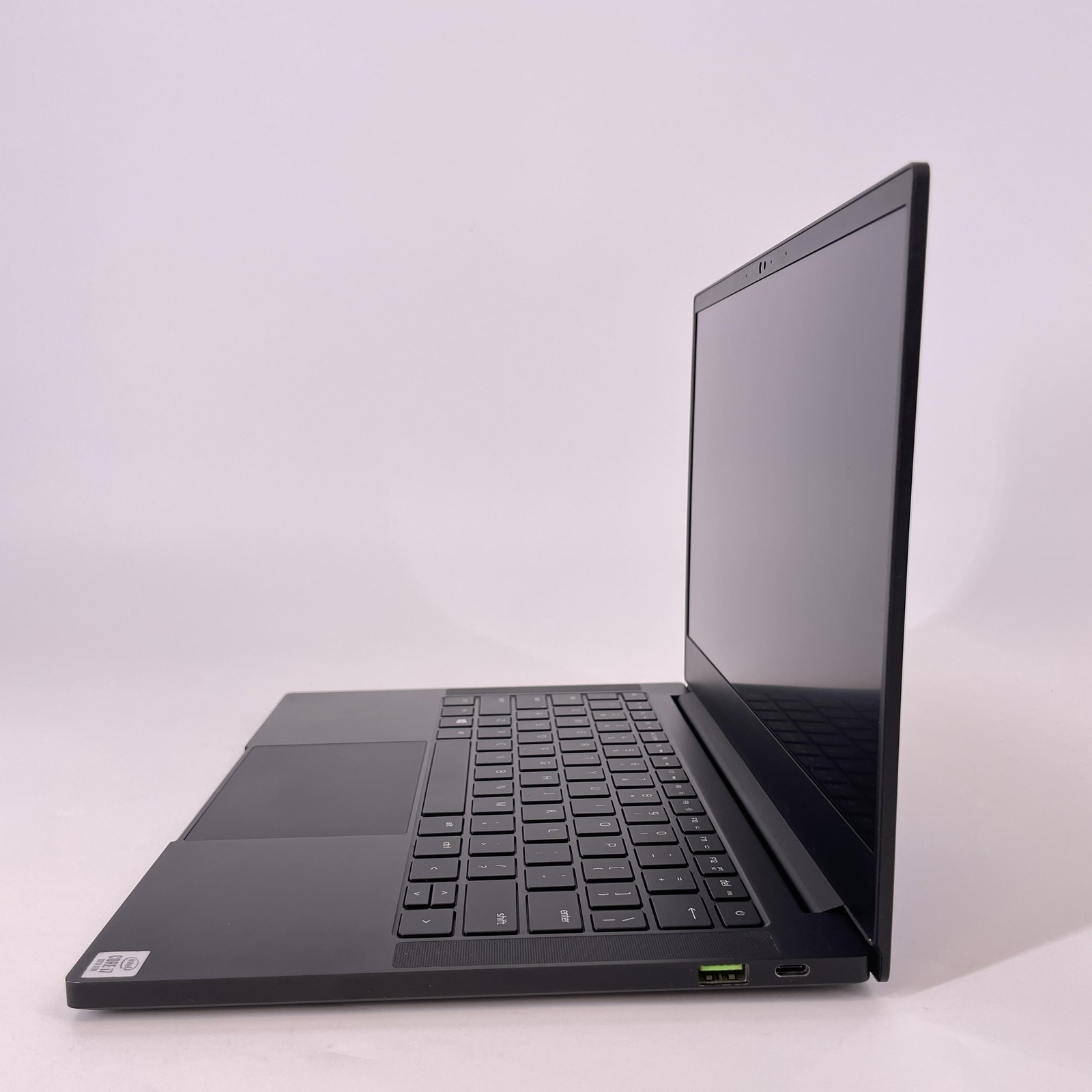 Razer Blade Stealth 13 FHD i7-1065G7 1.30GHz 16GB 512GB SSD NVIDIA GTX 1650 Ti