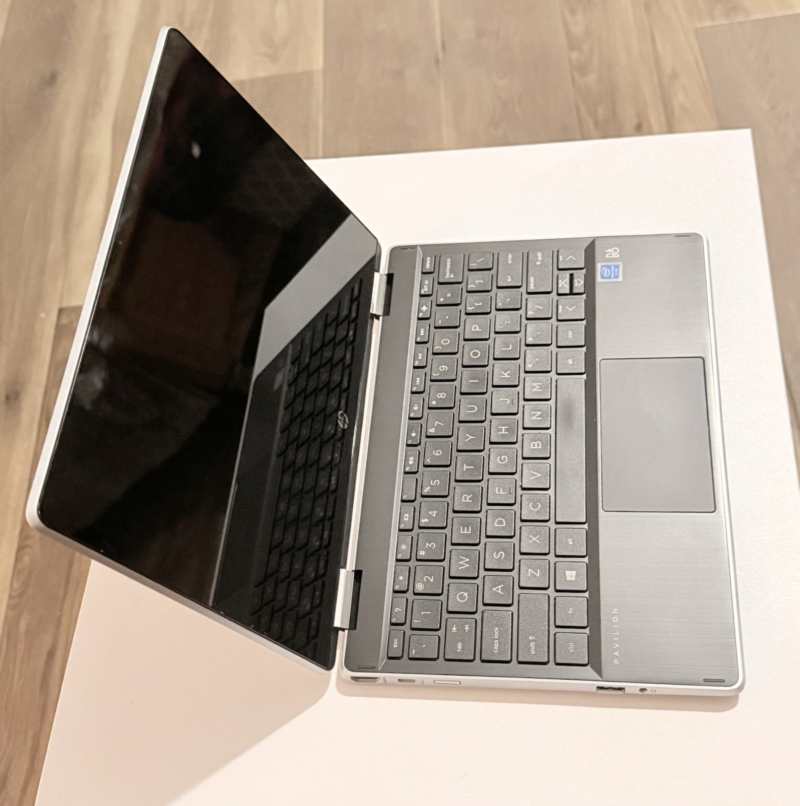 HP Pavilion x360 11m-ap0xxx 11″ 2-in-1 Touch Pentium N5000 4GB eMMC W11H
