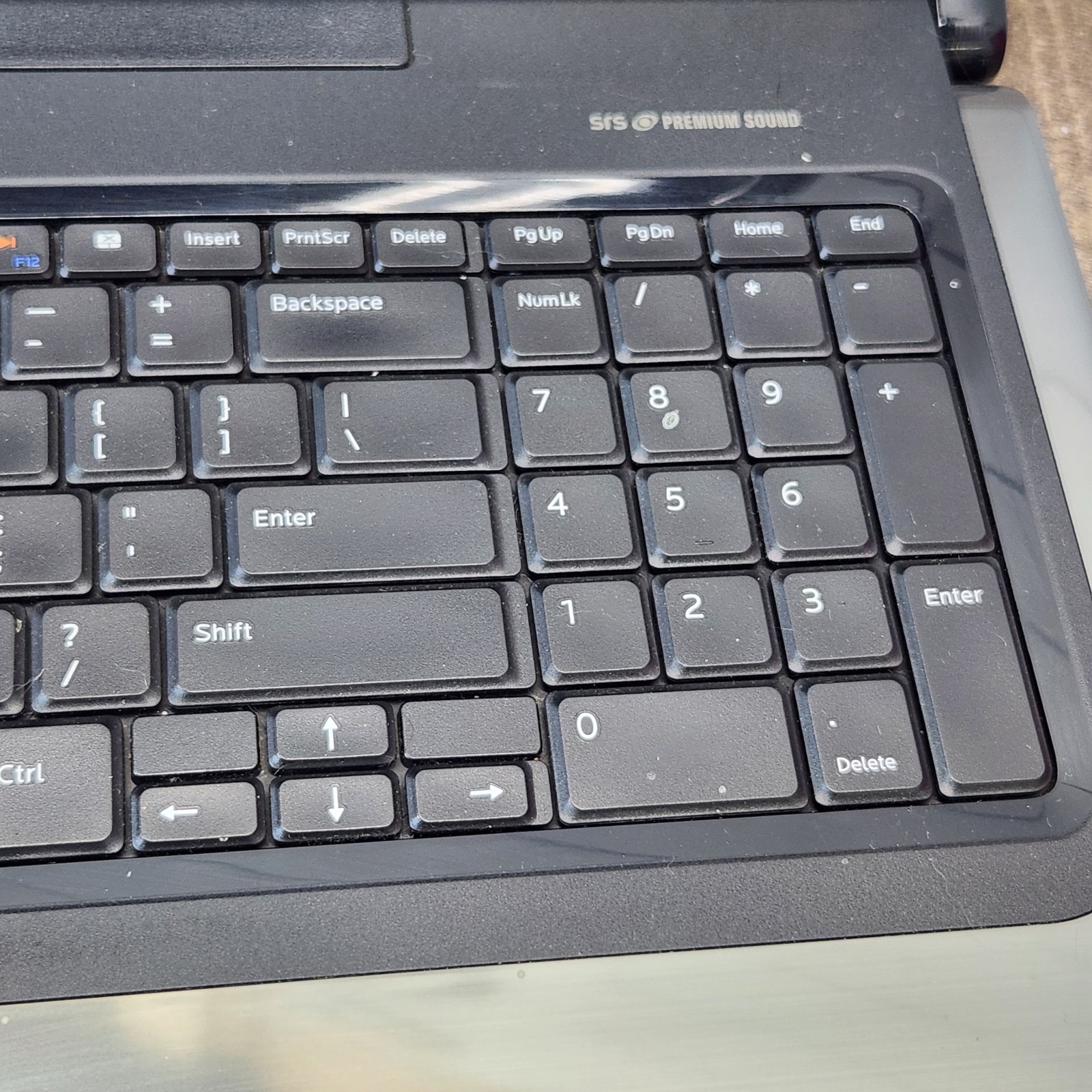 Dell Inspiron 1764 Core i5 2.27ghz Windows 7 Home Pro Web 17.3″