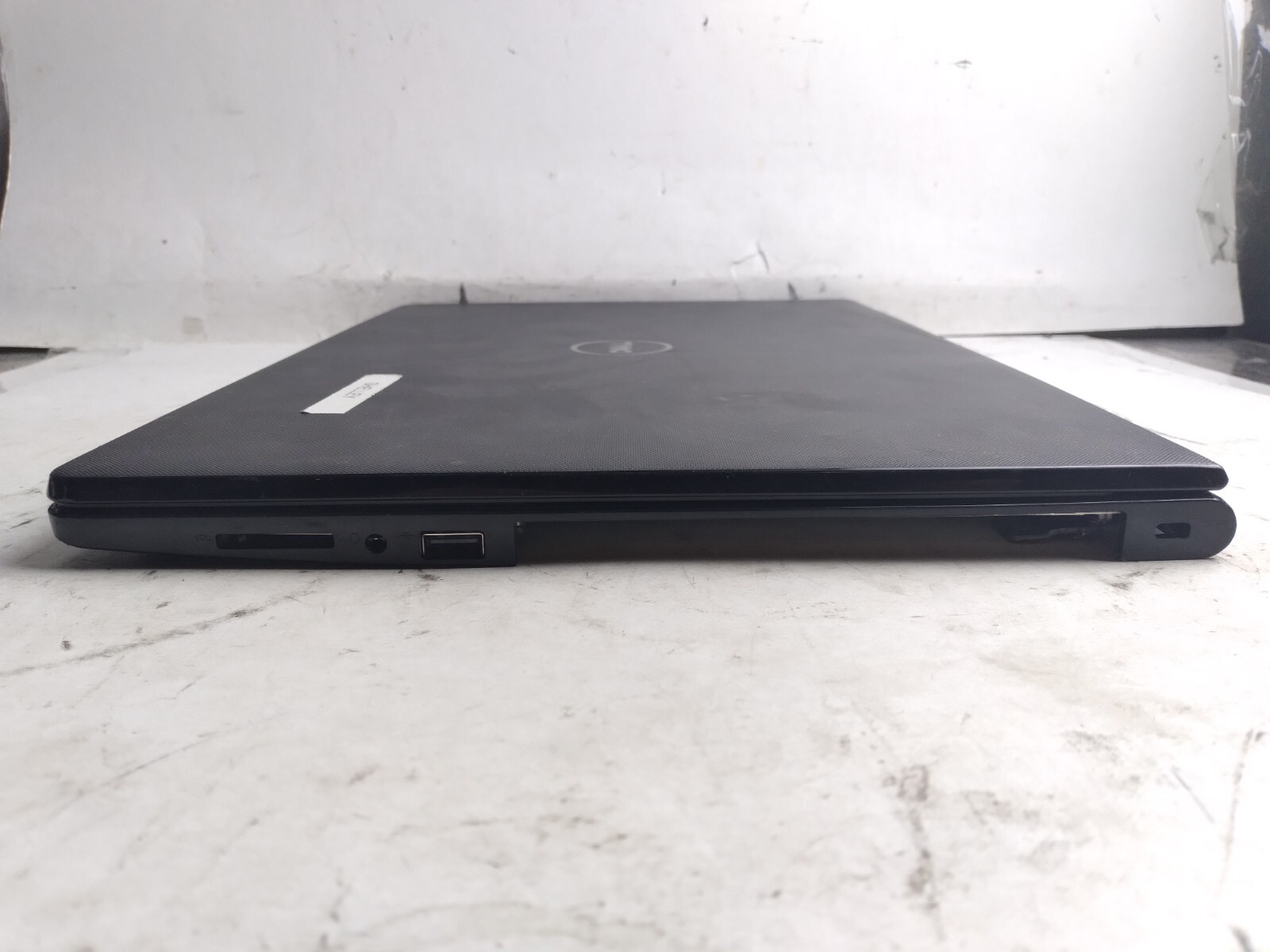 Dell Inspiron 15-3567 w/i3-7100U, 4GB RAM, 500GB HDD Laptop for Parts #2267