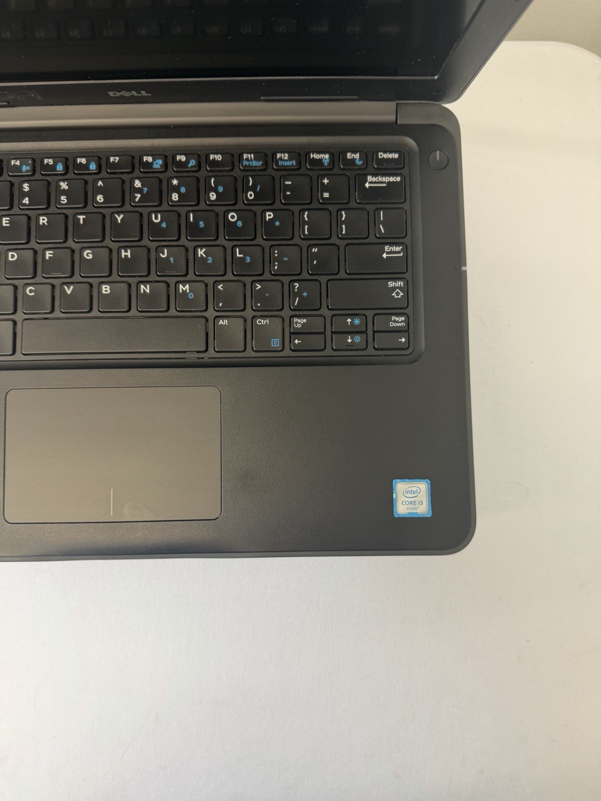 Dell Latitude 3380 Laptop – Good Screen – Intel i3-6006U – RAM 4 GB – Read Des