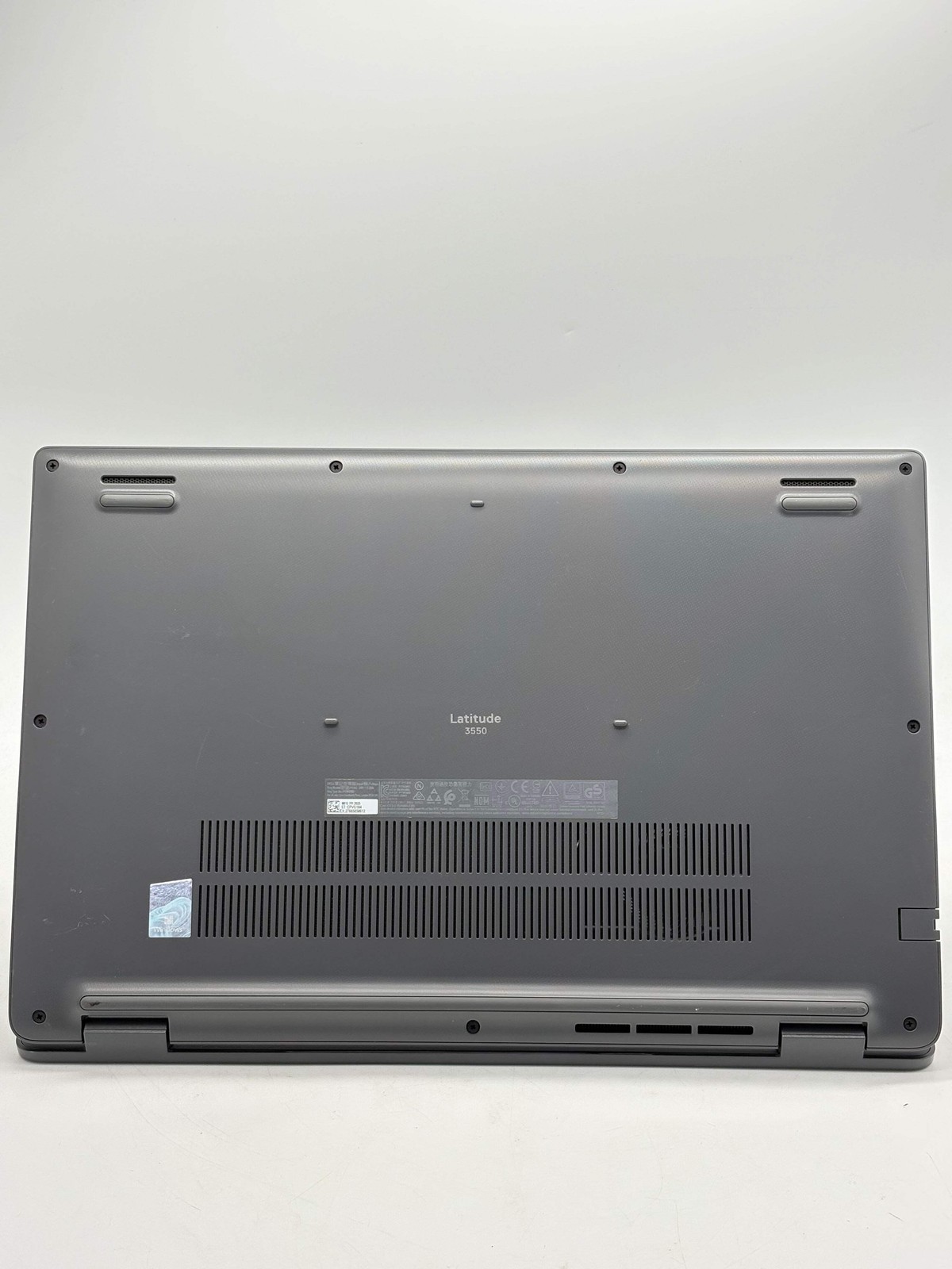 Dell Latitude 3550 15.6″ Core i5 13th Gen 8GB 256GB SSD Black Used