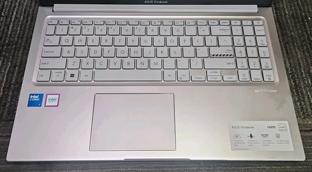 ASUS F1504V Vivobook 15.6″ i7-150U 16GB, MEMORY, 512GB SSD Laptop