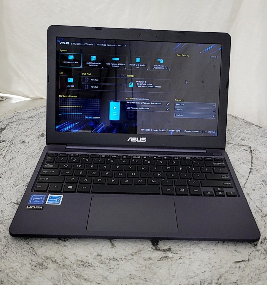 ASUS L203M L203MA-DS04 PC Laptop INTEL CELERON N4000 4GB 62GB SEE NOTES
