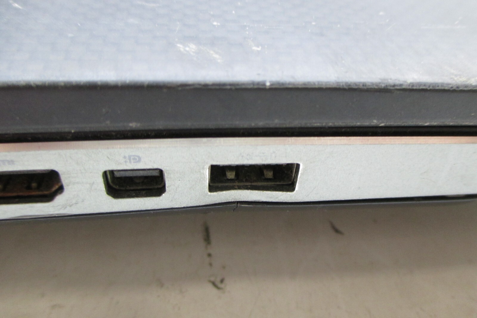 Dell Precision 7520 Intel Core i7-7920HQ 3.1GHz 8GB NO HDD