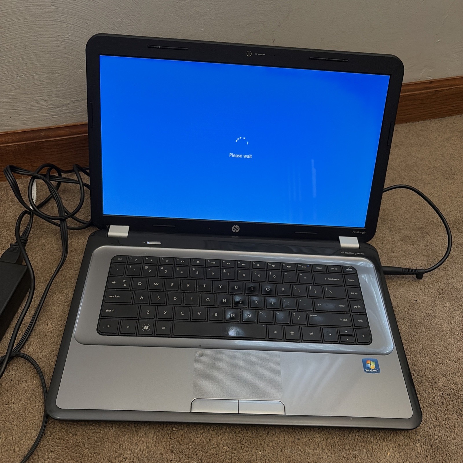 HP Pavilion g6 HP Pavilion g Series 500GB HDD 4GB RAM WINDOW
